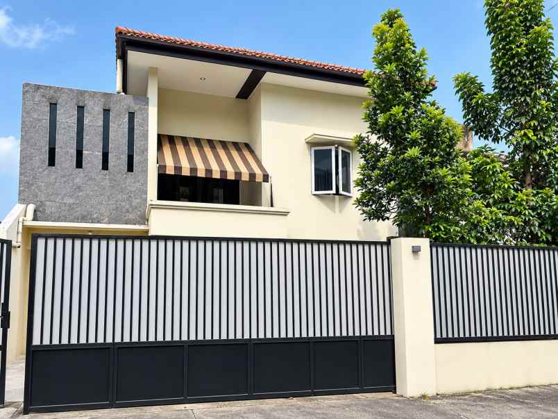 dijual rumah cilandak barat