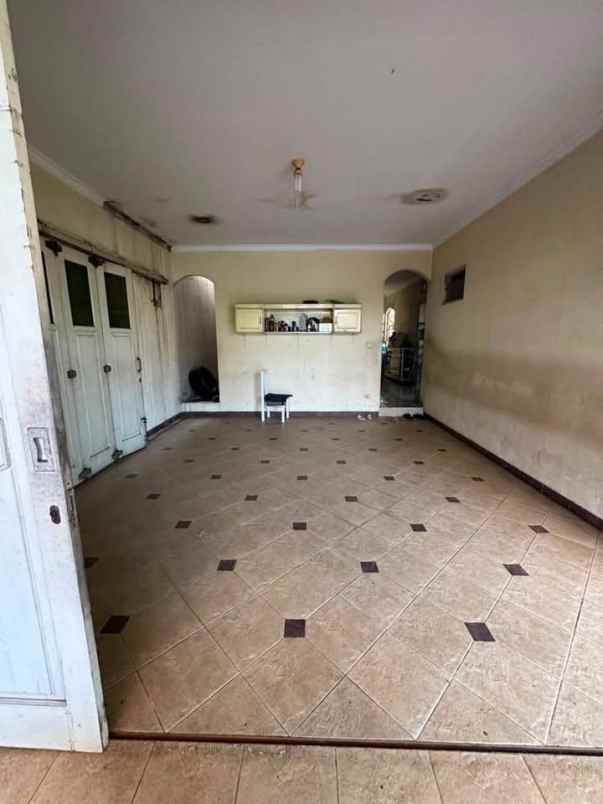 dijual rumah cilendek timur