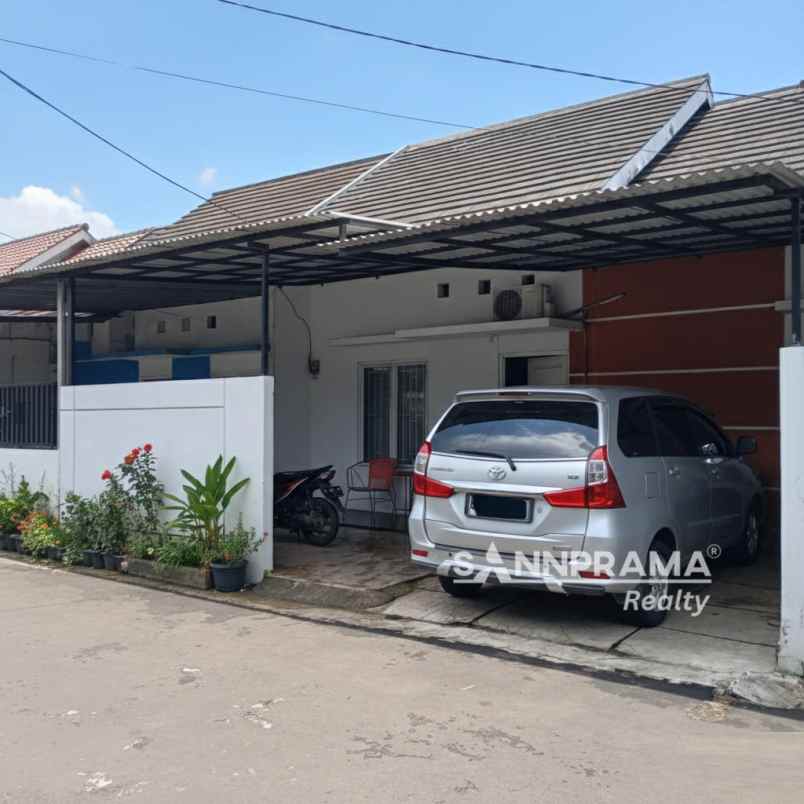 dijual rumah cilodong