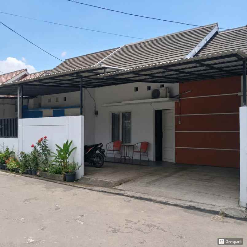 dijual rumah cilodong