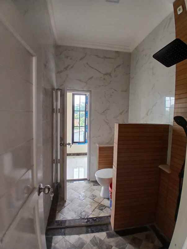 dijual rumah cilodong depok