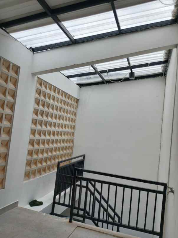 dijual rumah cipedak jagakarsa jakarta