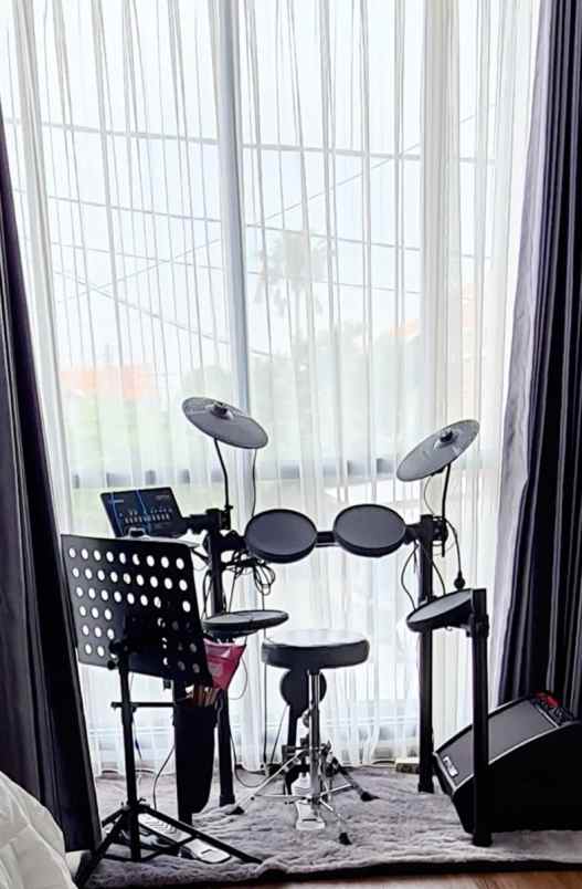 dijual rumah ciracas