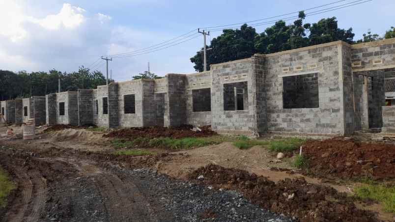 dijual rumah ciseeng