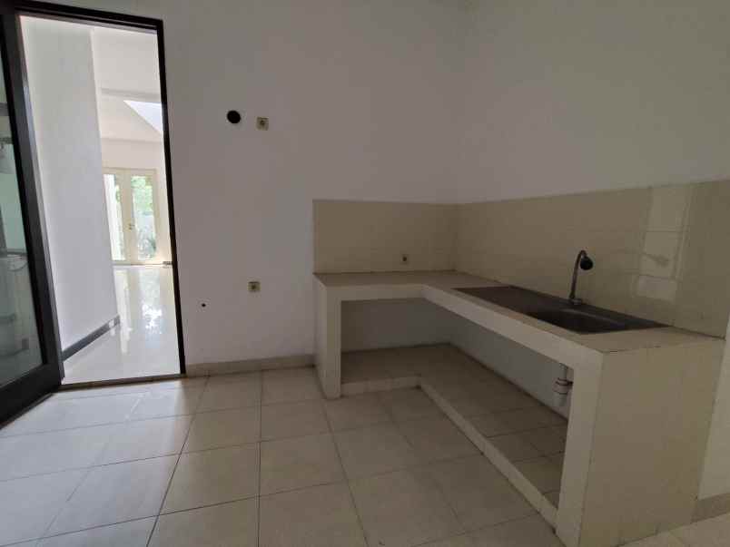 dijual rumah citraland