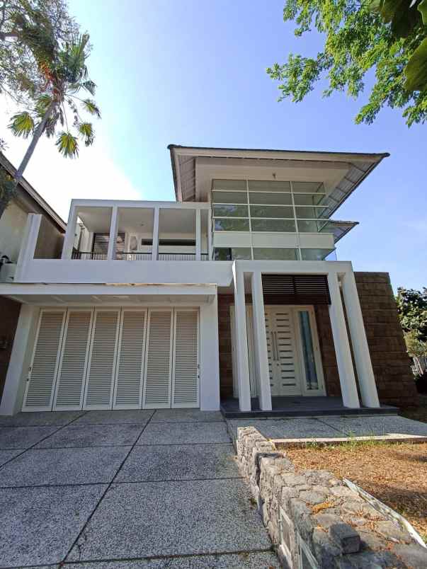 dijual rumah citraland