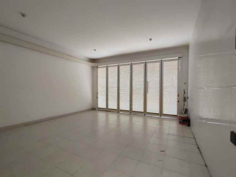 dijual rumah citraland