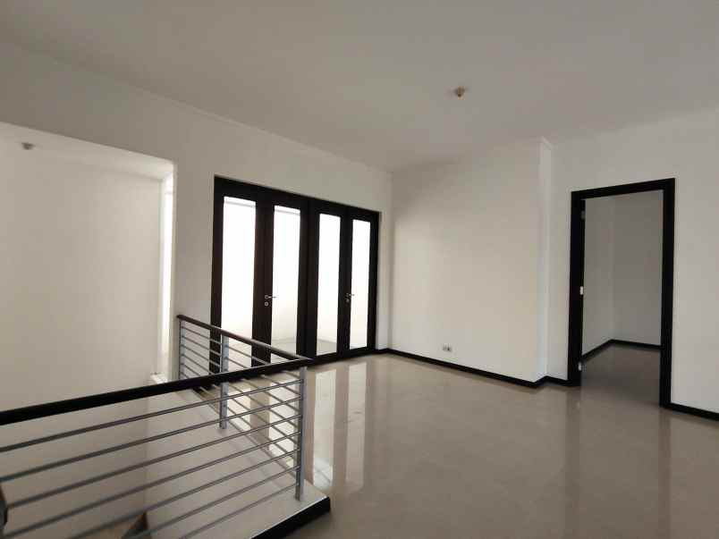 dijual rumah citraland