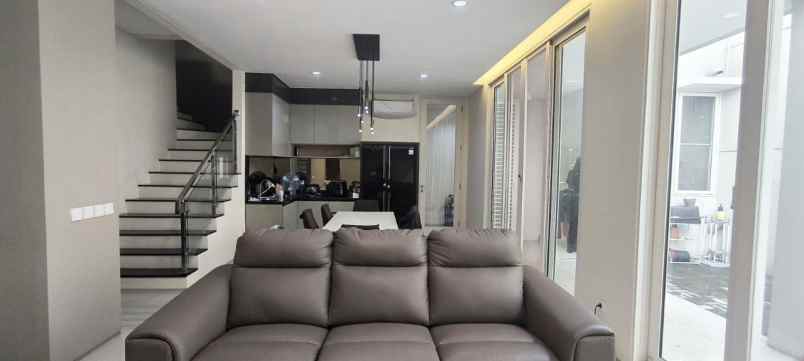 dijual rumah citraland buona vista