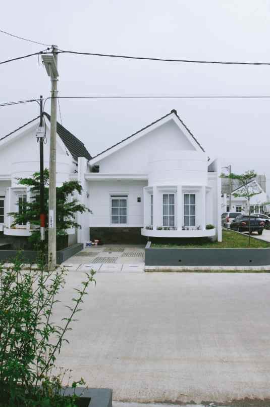 dijual rumah ciwastra margacinta