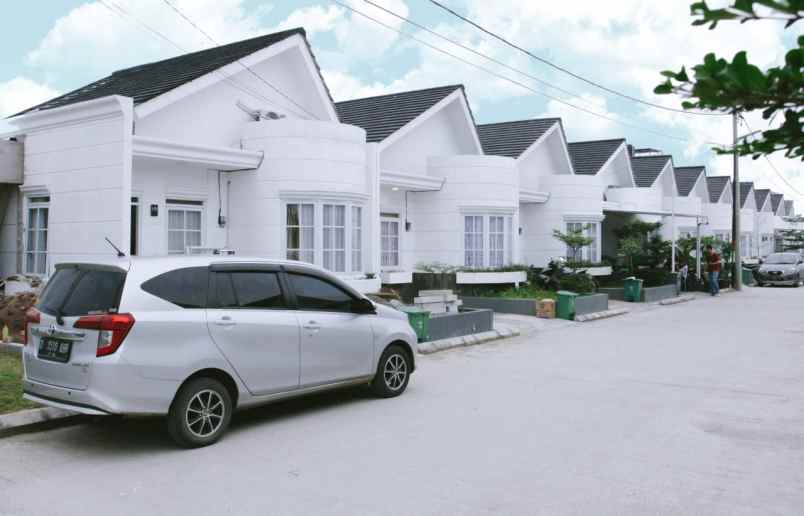 dijual rumah ciwastra margacinta