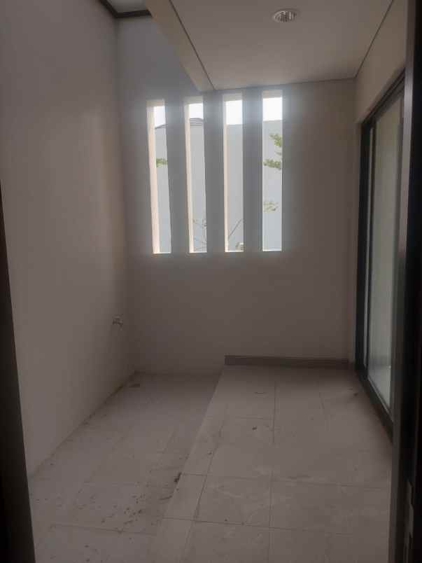 dijual rumah cluster alabama pik2