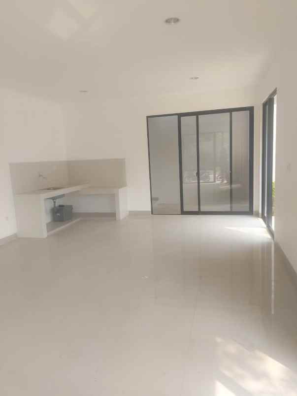 dijual rumah cluster alabama pik2