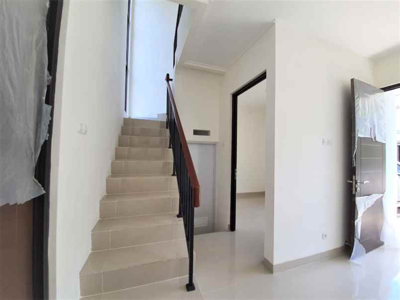 dijual rumah cluster albasia green ara