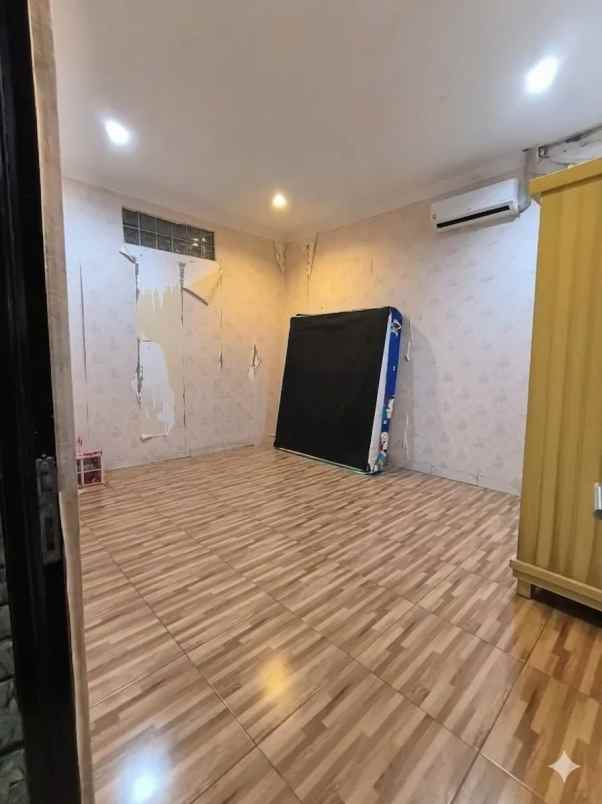 dijual rumah cluster arana harapan