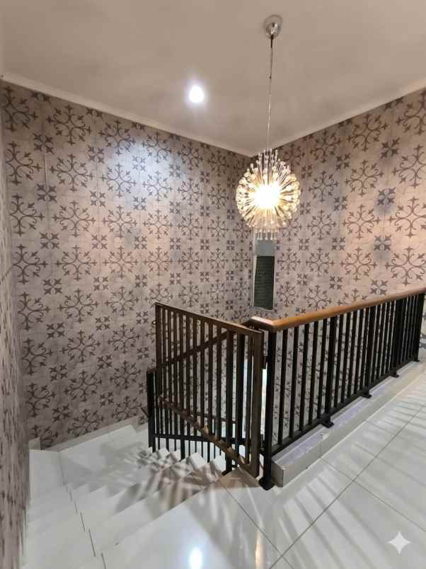 dijual rumah cluster arana harapan