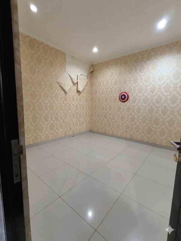 dijual rumah cluster arana harapan