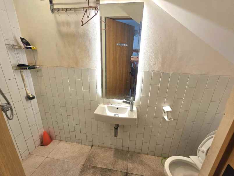 dijual rumah cluster asia tropis