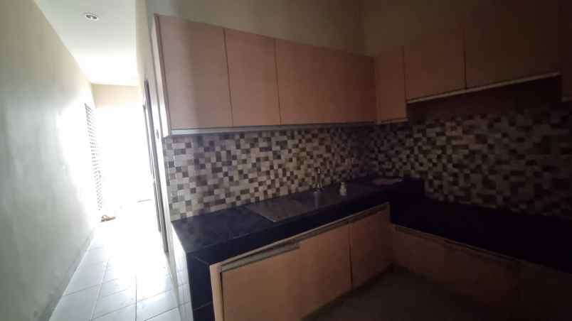 dijual rumah cluster asia tropis