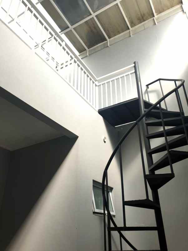 dijual rumah cluster la seine jgc