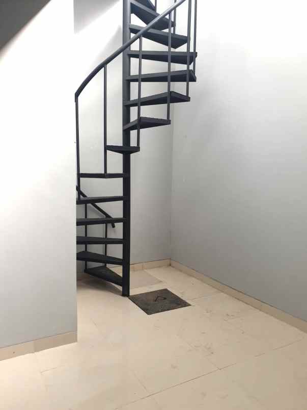 dijual rumah cluster la seine jgc