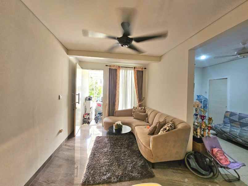 dijual rumah cluster lavesh harapan