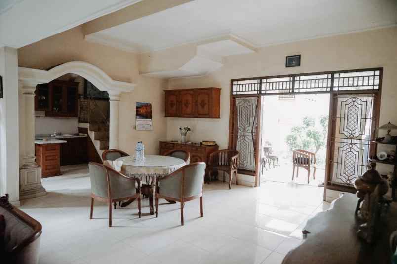 dijual rumah cluster segovia lt 72 120 2 lantai