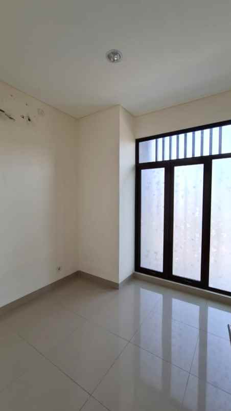 dijual rumah cluster shinano jgc