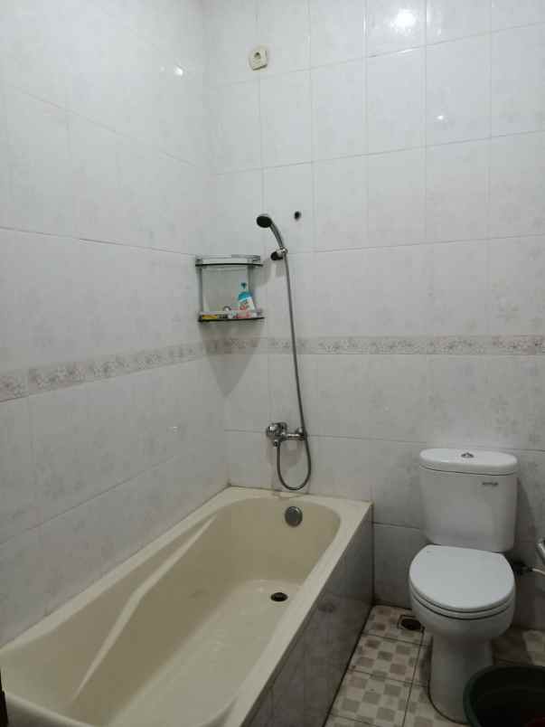 dijual rumah curug bojongsari depok