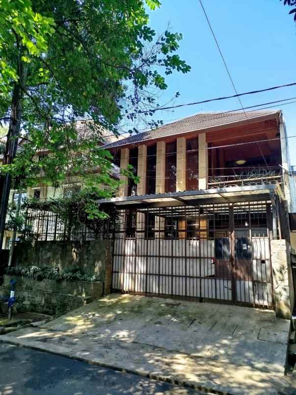 dijual rumah dago sayap dago bandung