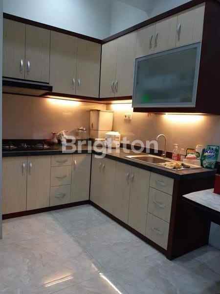 dijual rumah darmo indah selatan