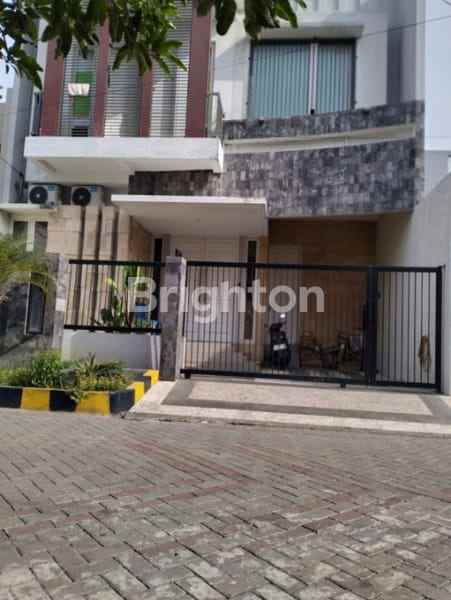 dijual rumah darmo indah selatan