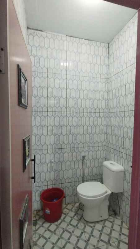 dijual rumah dekat sdn cibening 2 kode