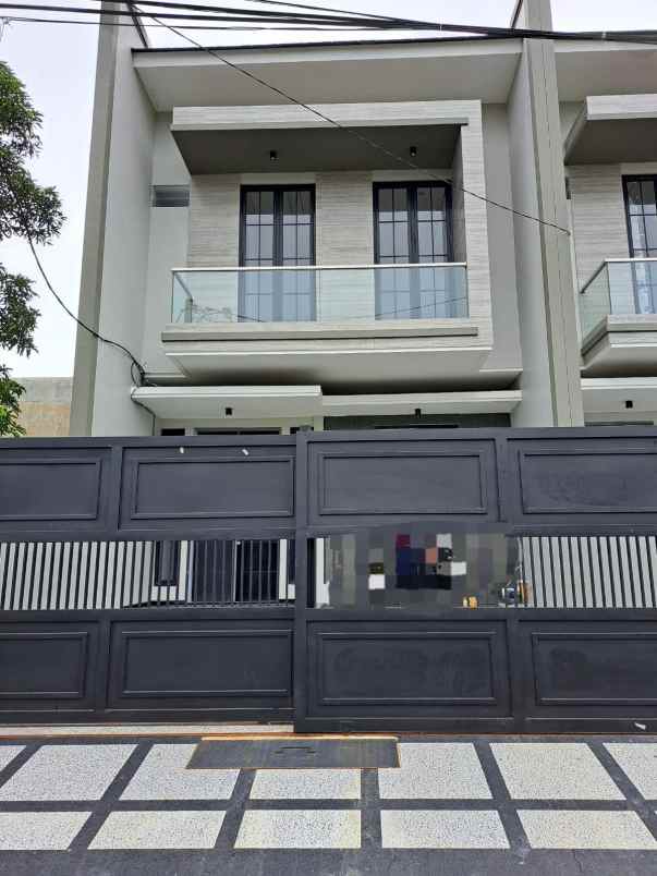 dijual rumah dharmahusada