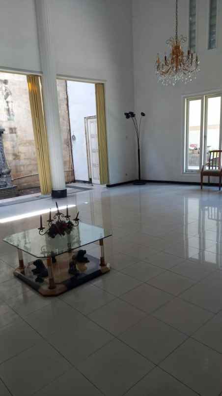 dijual rumah dharmahusada