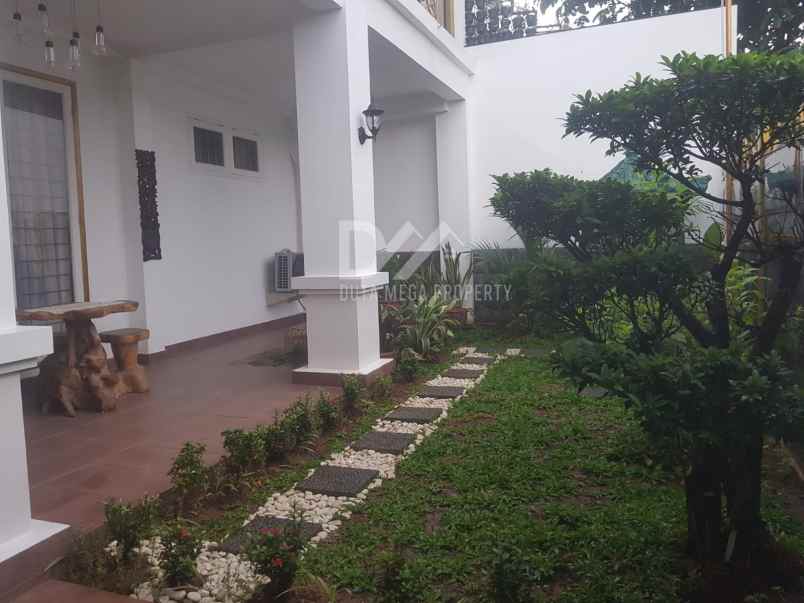 dijual rumah di bintaro tangerang selatan