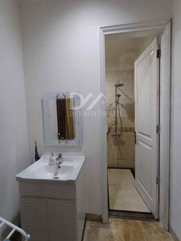 dijual rumah di bintaro tangerang selatan