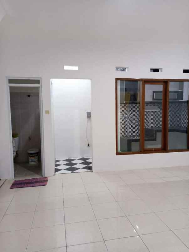 dijual rumah di jual rumah strategis di