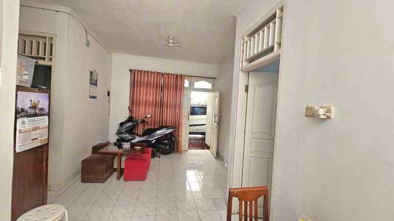dijual rumah di komplek ptb duren sawit jakarta timur