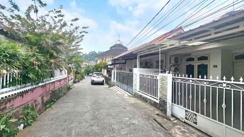 dijual rumah di komplek ptb duren sawit jakarta timur