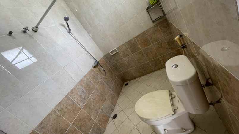 dijual rumah di kota wisata boulevard cibubur bogor