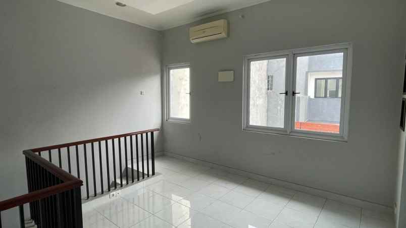 dijual rumah di kota wisata boulevard cibubur bogor