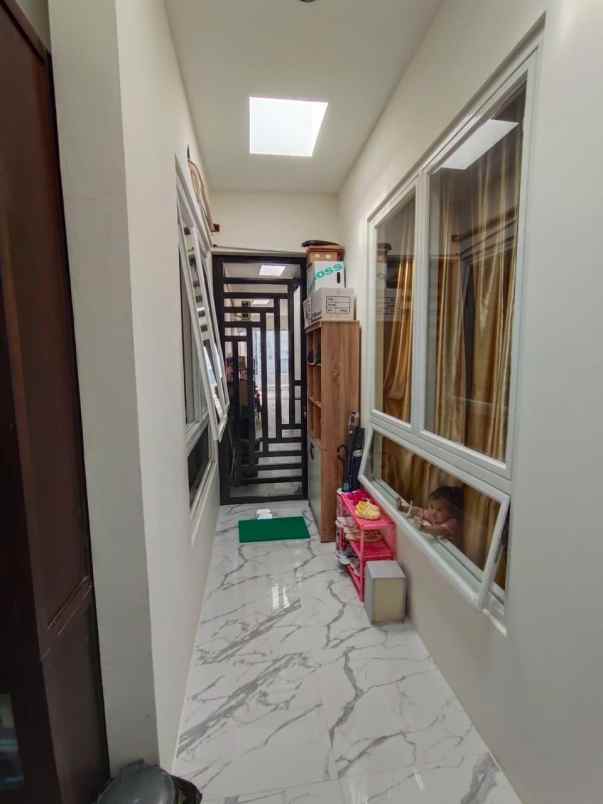 dijual rumah di manahan solo