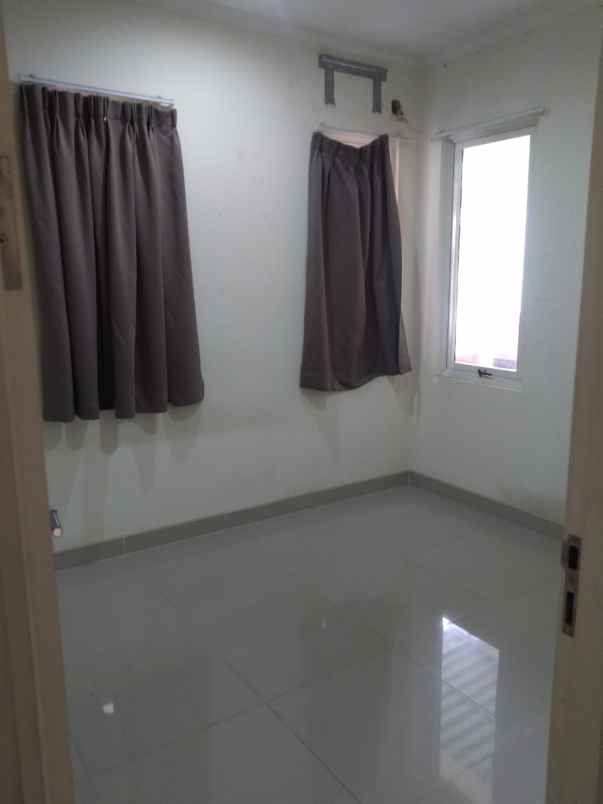 dijual rumah gading serpong