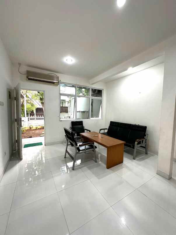 dijual rumah giriloka 1 bsd tangsel