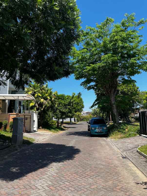 dijual rumah graha famili blok r