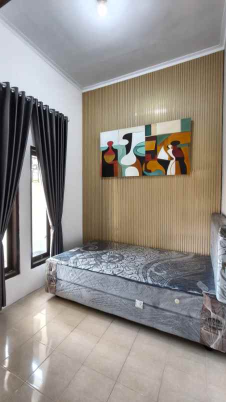 dijual rumah grojogan wirokerten