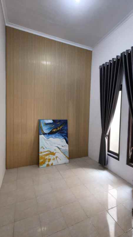 dijual rumah grojogan wirokerten
