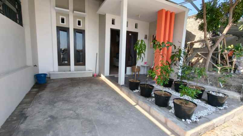 dijual rumah grojogan wirokerten
