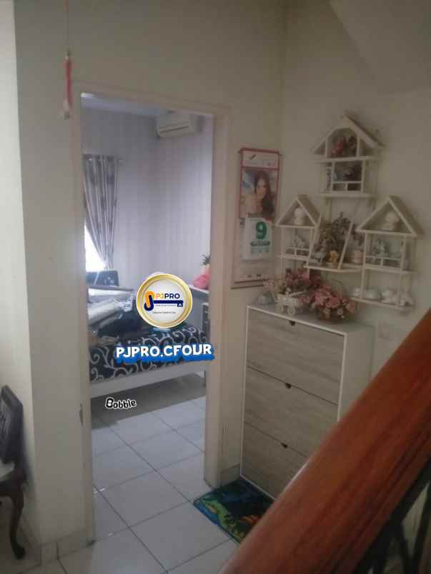 dijual rumah harapan indah cluster